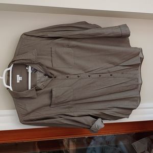 NWOT Westport olive green embroidered button down shirt 2x